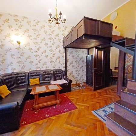 Aristocrat Vintage Apartment Brașov Exterior foto