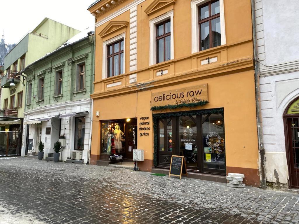 Aristocrat Vintage Apartment Brașov Exterior foto