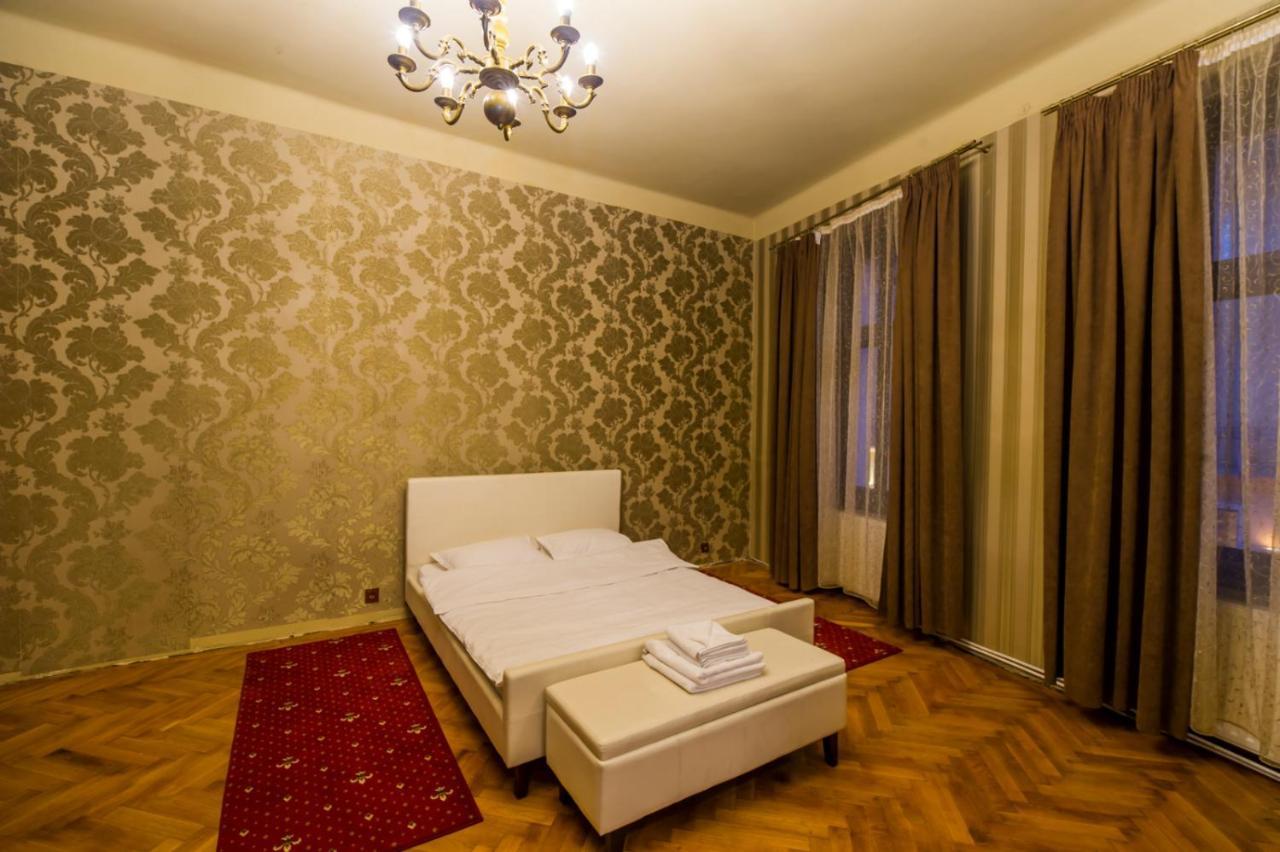 Aristocrat Vintage Apartment Brașov Exterior foto