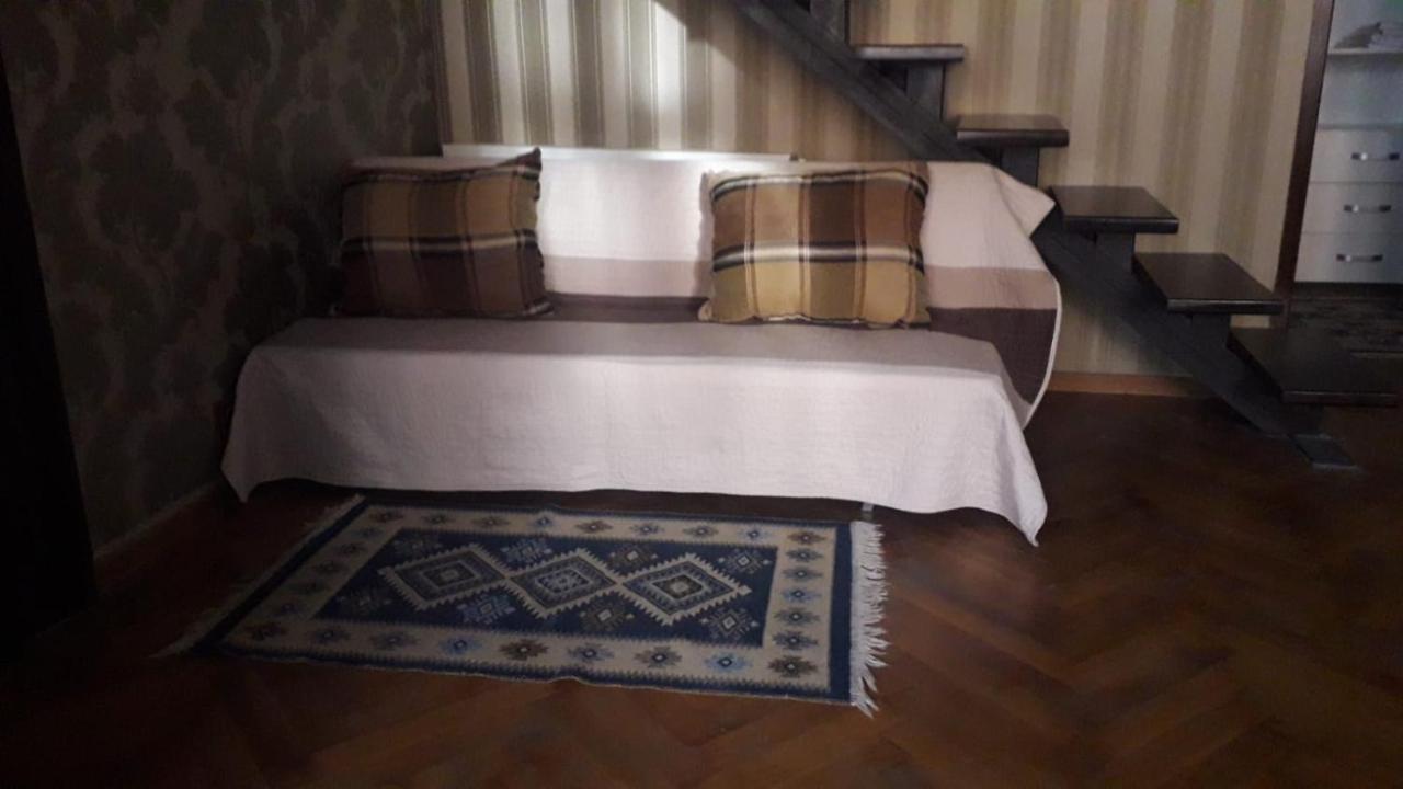 Aristocrat Vintage Apartment Brașov Exterior foto