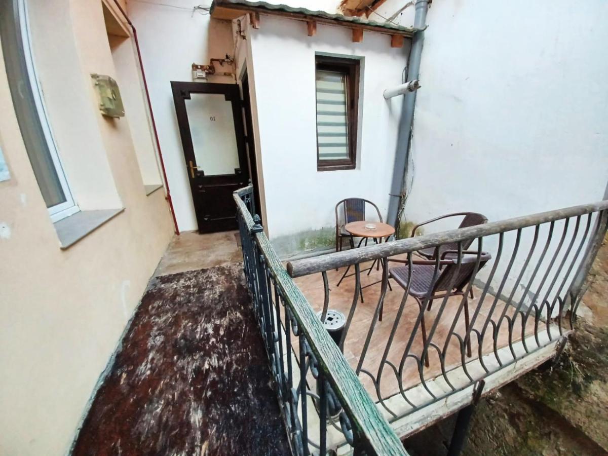 Aristocrat Vintage Apartment Brașov Exterior foto