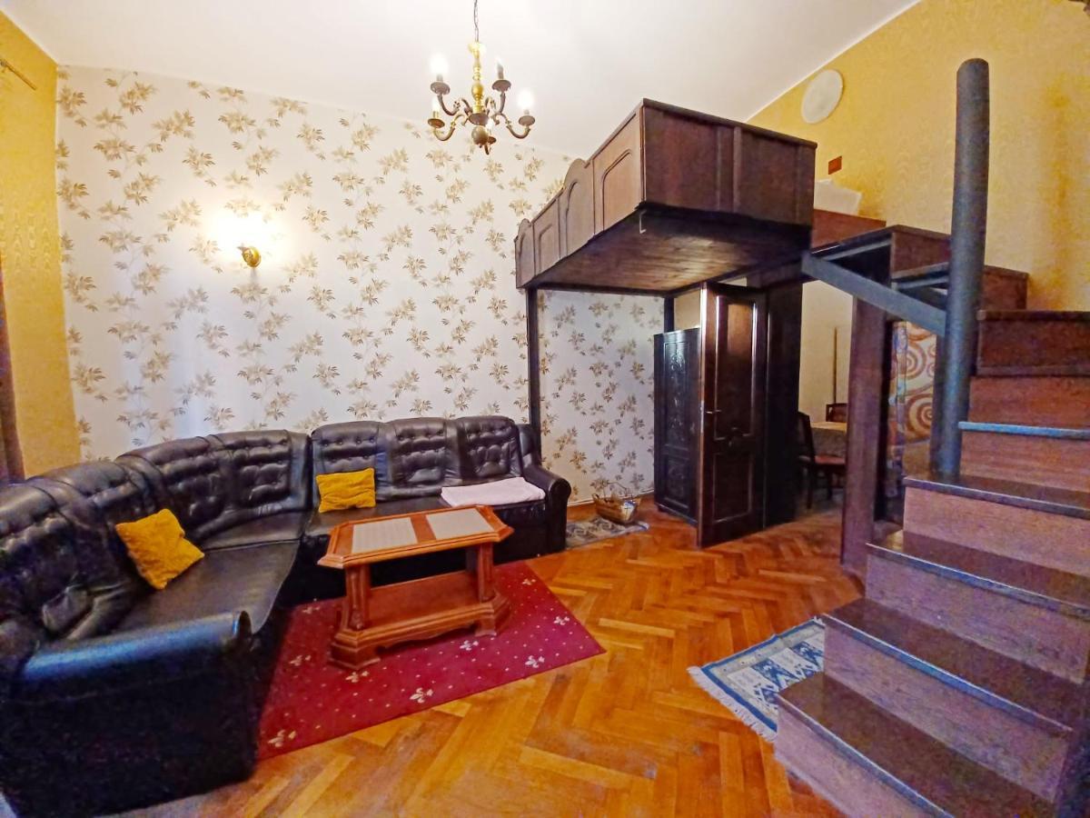 Aristocrat Vintage Apartment Brașov Exterior foto